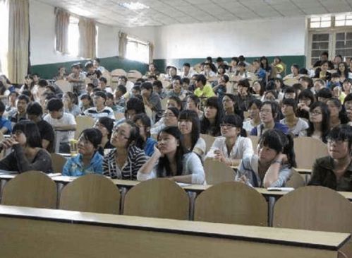 ?？粕缓孟?重點院校本科學歷門檻提升，成人非學歷教育成關注點